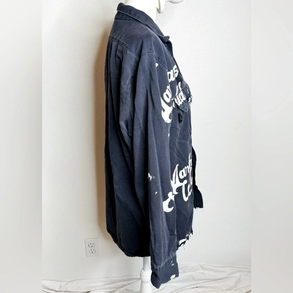 Unisex Martha's World Black & White Graphic Jacket | Medium